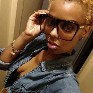 Meet your Posher, Kendall